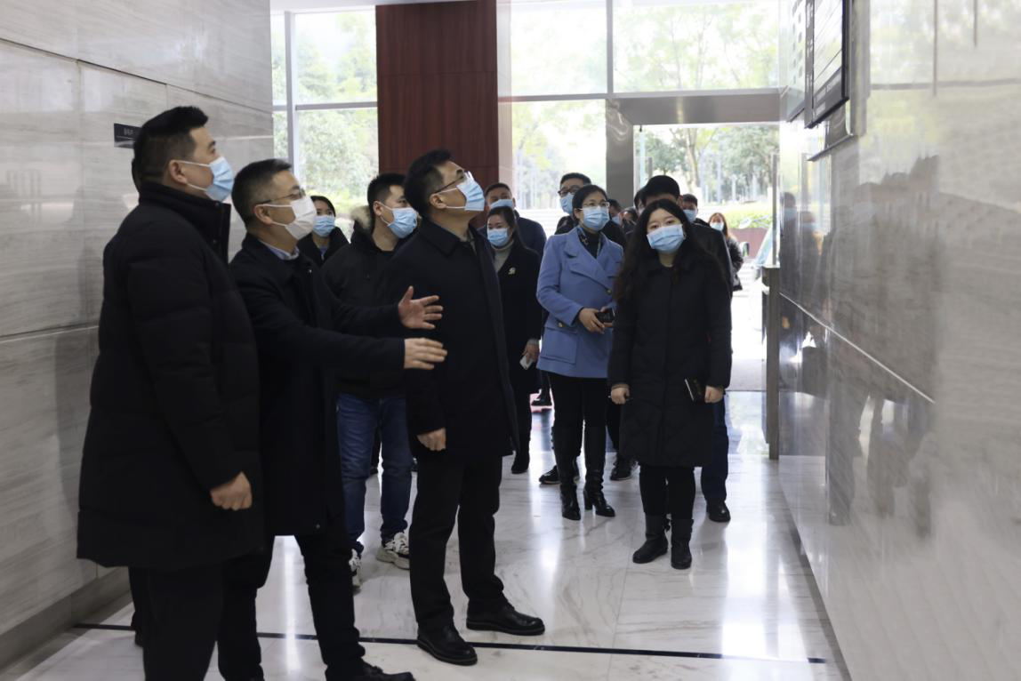 重慶市渝北區委書記于會文一行 蒞臨揚升科技集團調研指導